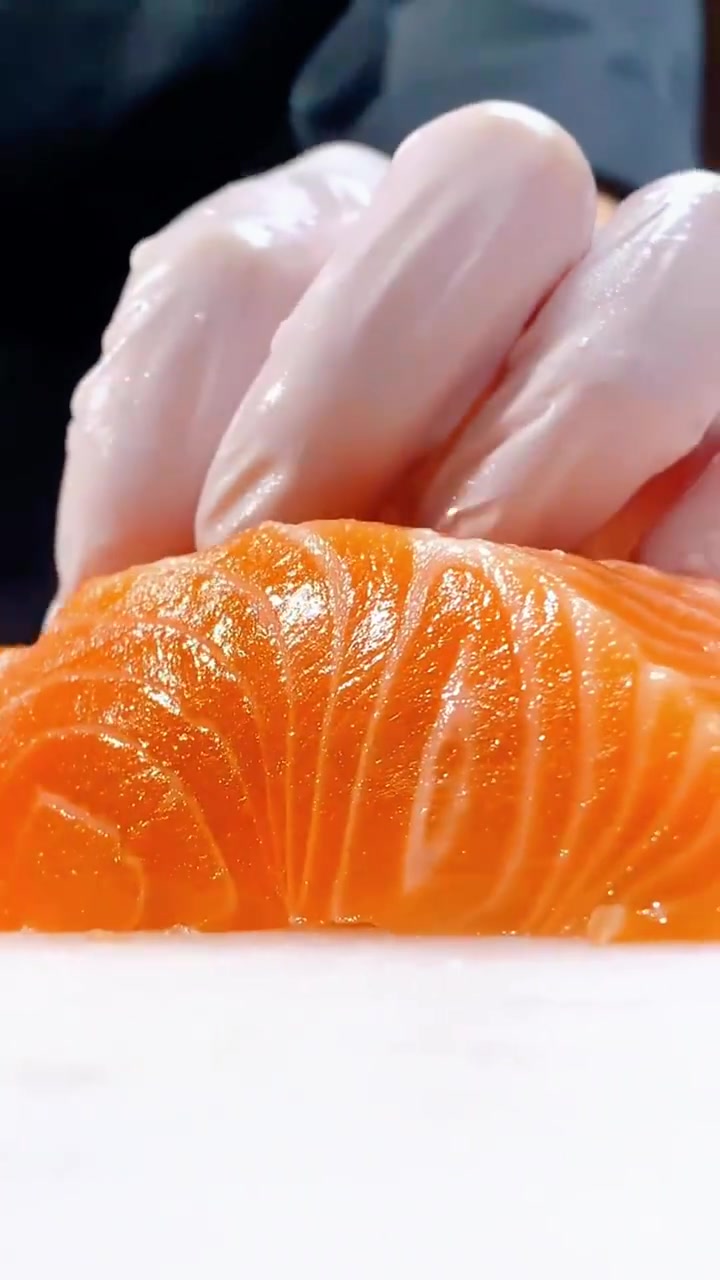 69.8包邮一斤顶级挪威三文鱼手慢无仅限今-度小视