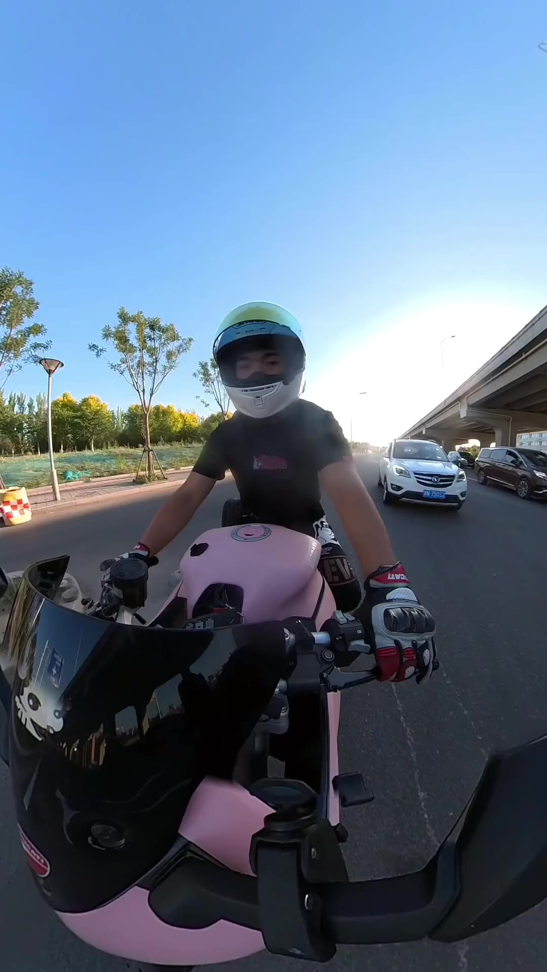 溜车被跟踪,你们能找到是谁拍的我吗?机车 摩托车 骑行-度小视