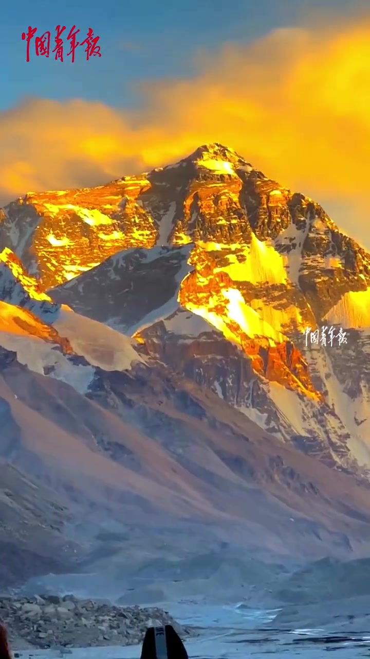 珠峰日照金山绝美大片