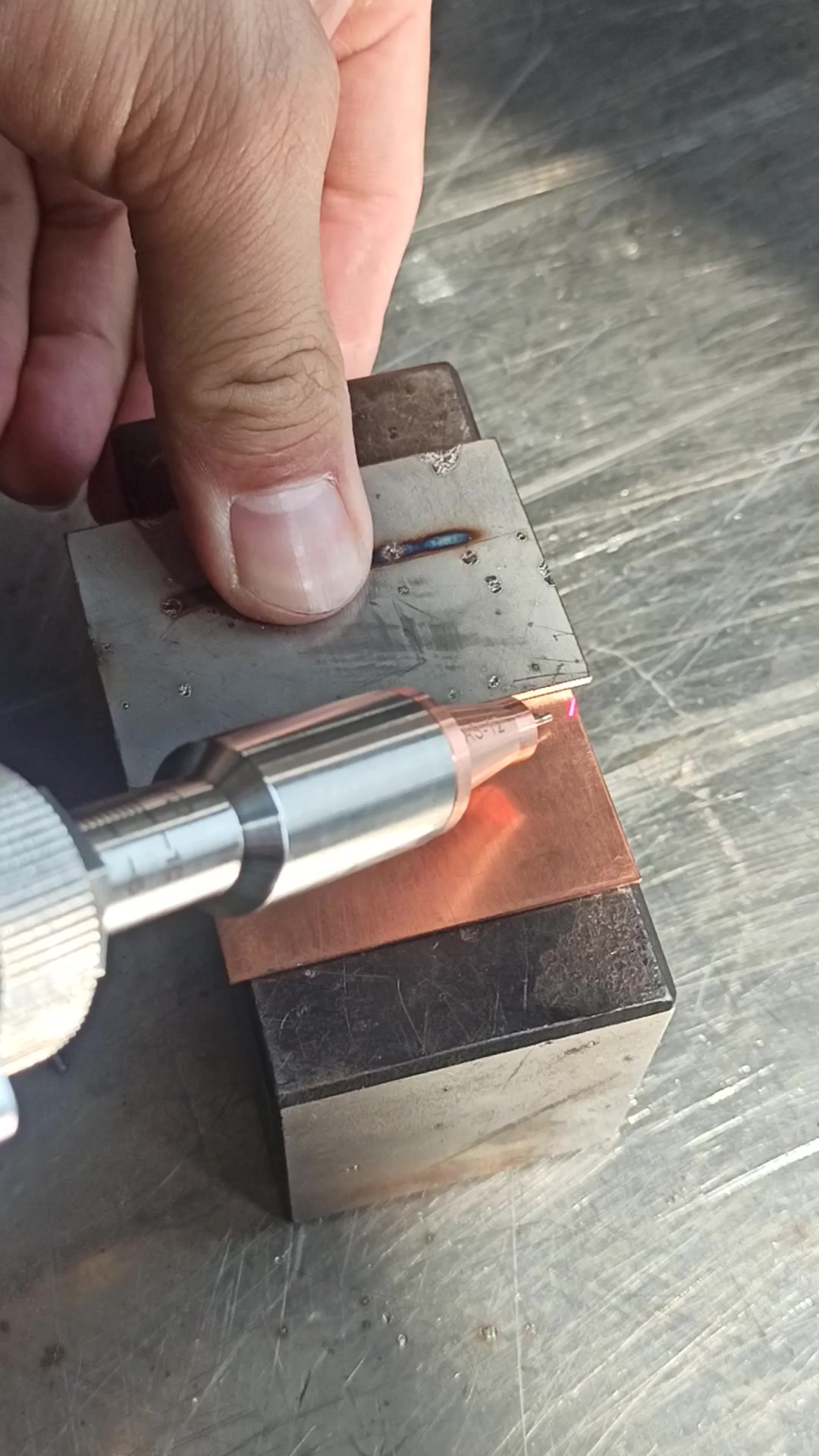 手持激光焊机不同金属搭接焊