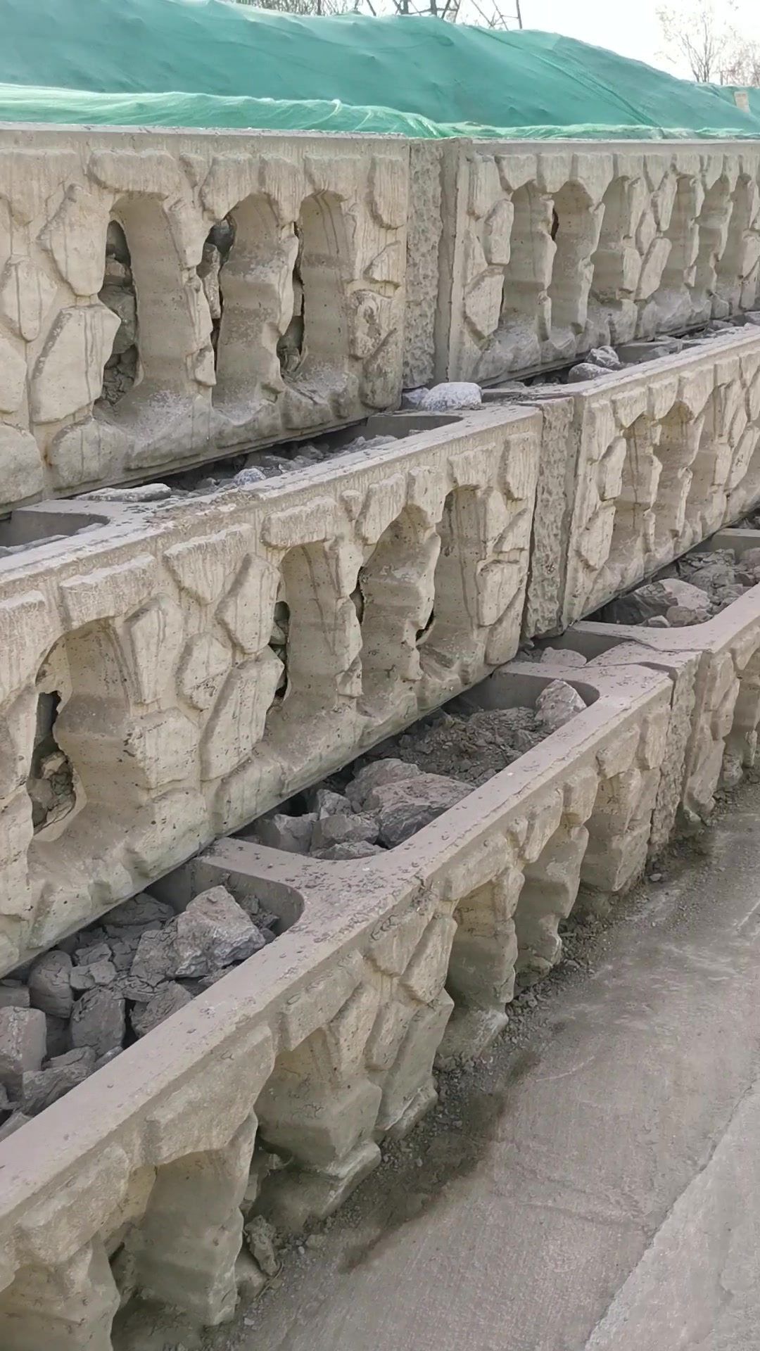 阶梯生态框模具,鱼巢式生态护坡模具,植草式挡土墙模具