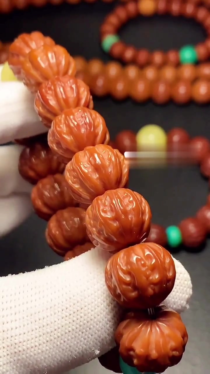 踏踏实实盘玩,猴头雕刻京八棱