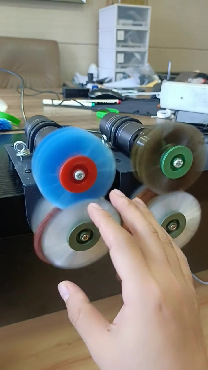 新款卧式全自动文玩电动刷 全自动文玩电动刷 自动刷串神器 刷手串的