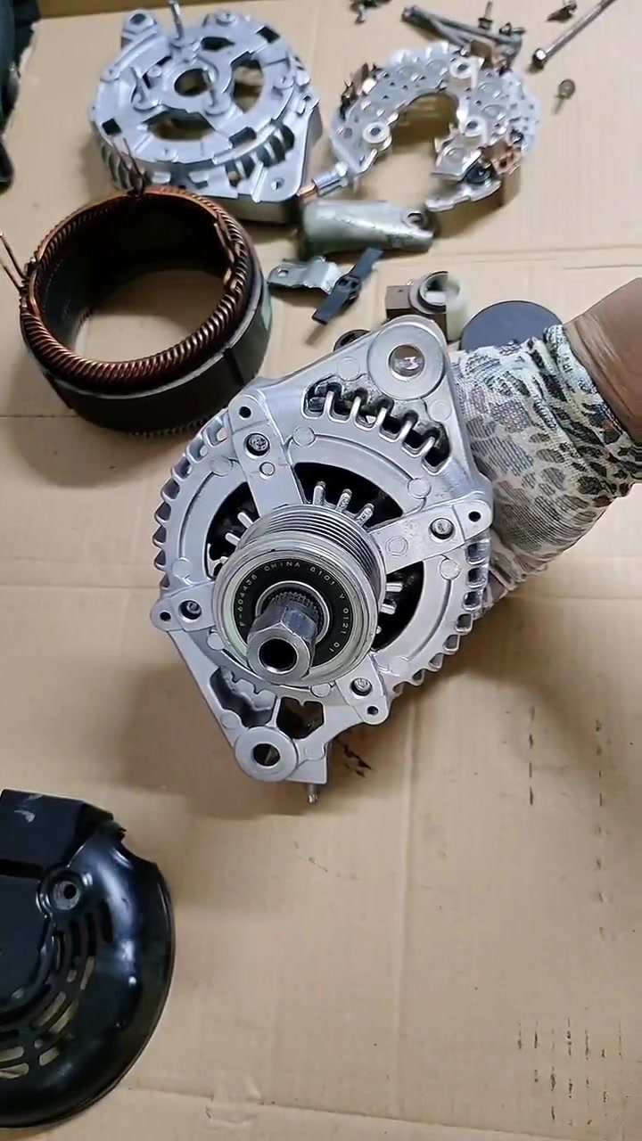 丰田发电机不发电维修 丰田 丰田皇冠