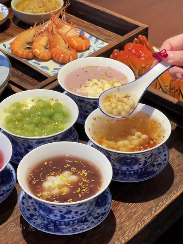 人生建议:吃完这碗蟹全宴再离开扬州 扬州 东关街 蟹黄面 是真的会爱
