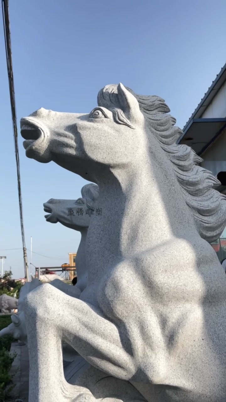 标志性雕塑建筑,奔马雕塑