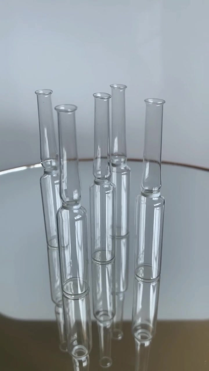 低硼硅玻璃安瓿瓶的实物拍摄