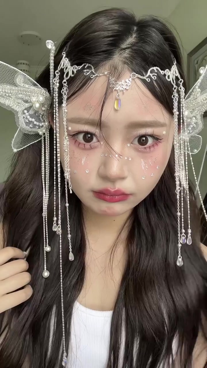 在家也能复刻西双版纳的人鱼公主妆容!