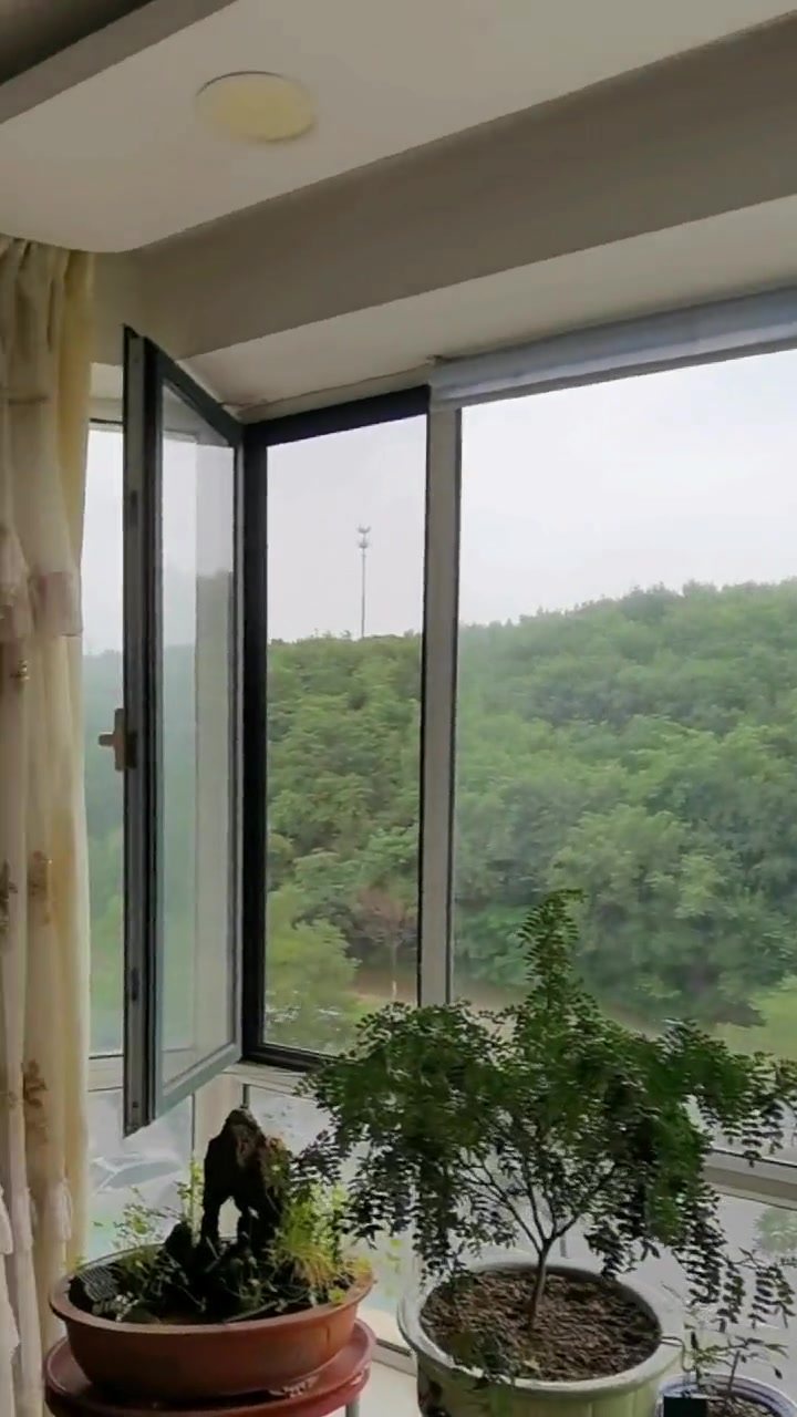 铁东区 湖南明达山水居 双室大标户 黄金3楼 46个达不溜 家禾帮 鞍山