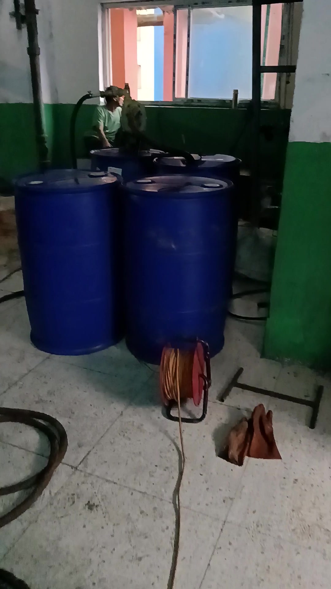 锅炉清洗进行时,蒸汽锅炉除垢清洗ii-度小视