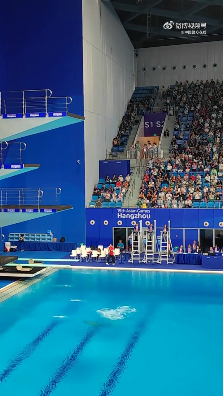 全红婵7个10分」在3日进行的杭州亚运会跳水女子10米跳台决赛中,全红