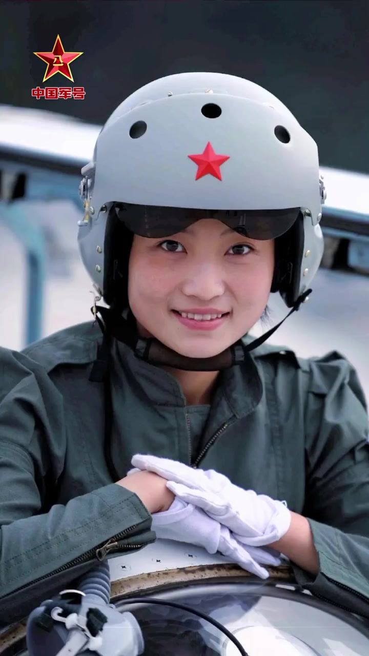 「今天,我们怀念"金孔雀"余旭」歼10女飞行员余旭牺牲7年了 余旭是