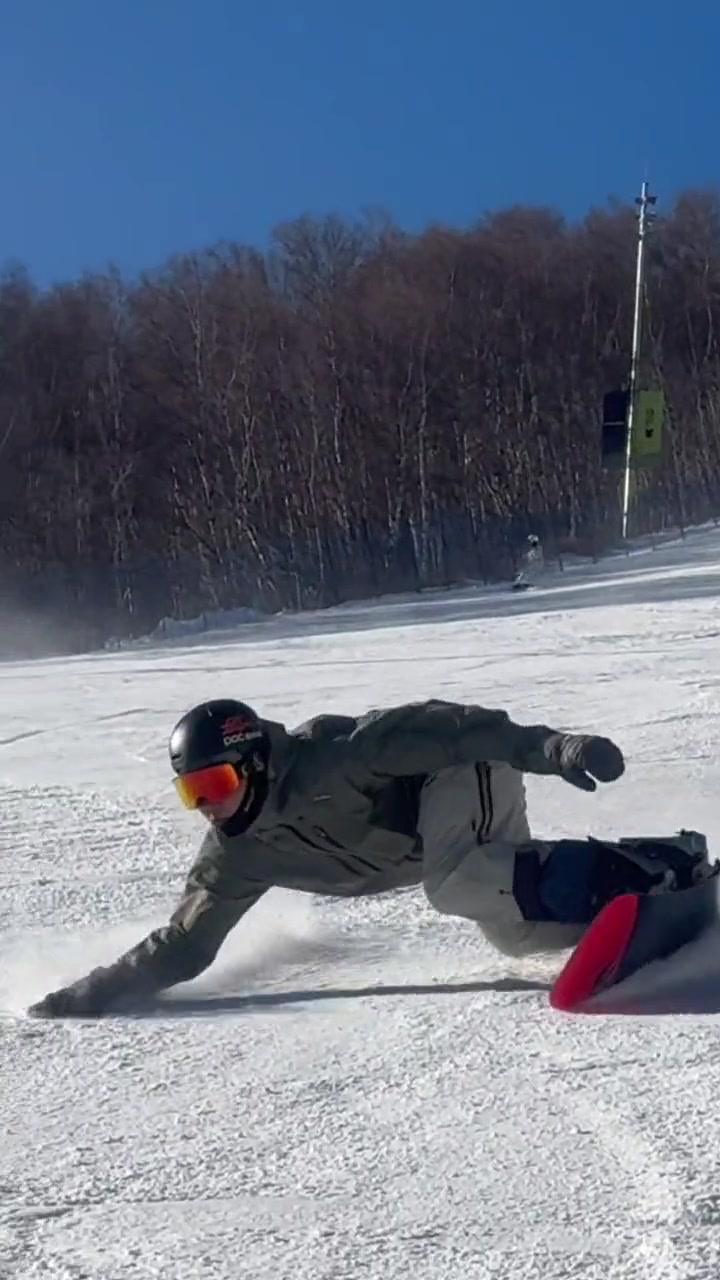 踩上红树的我,才是真的我 graysnowboards rew小箭头 太舞滑雪场 冬天