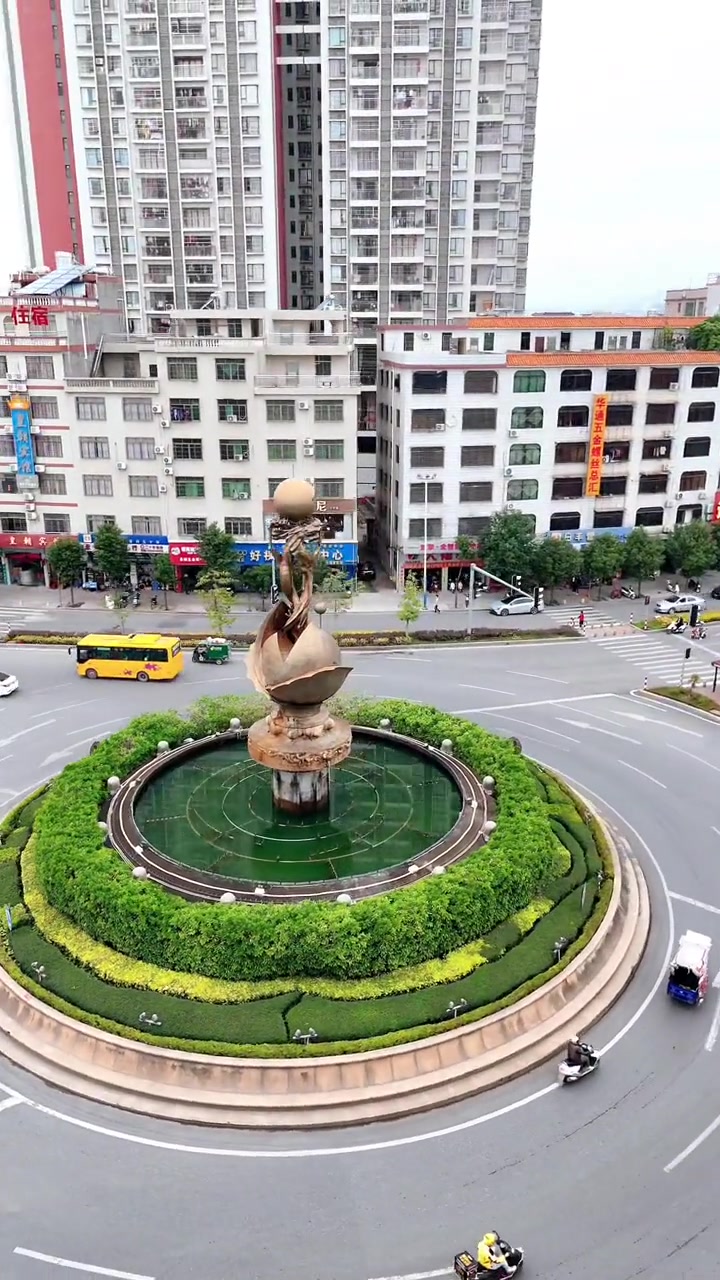 欢乐回到广东罗定 航拍 城市风景 地标建筑