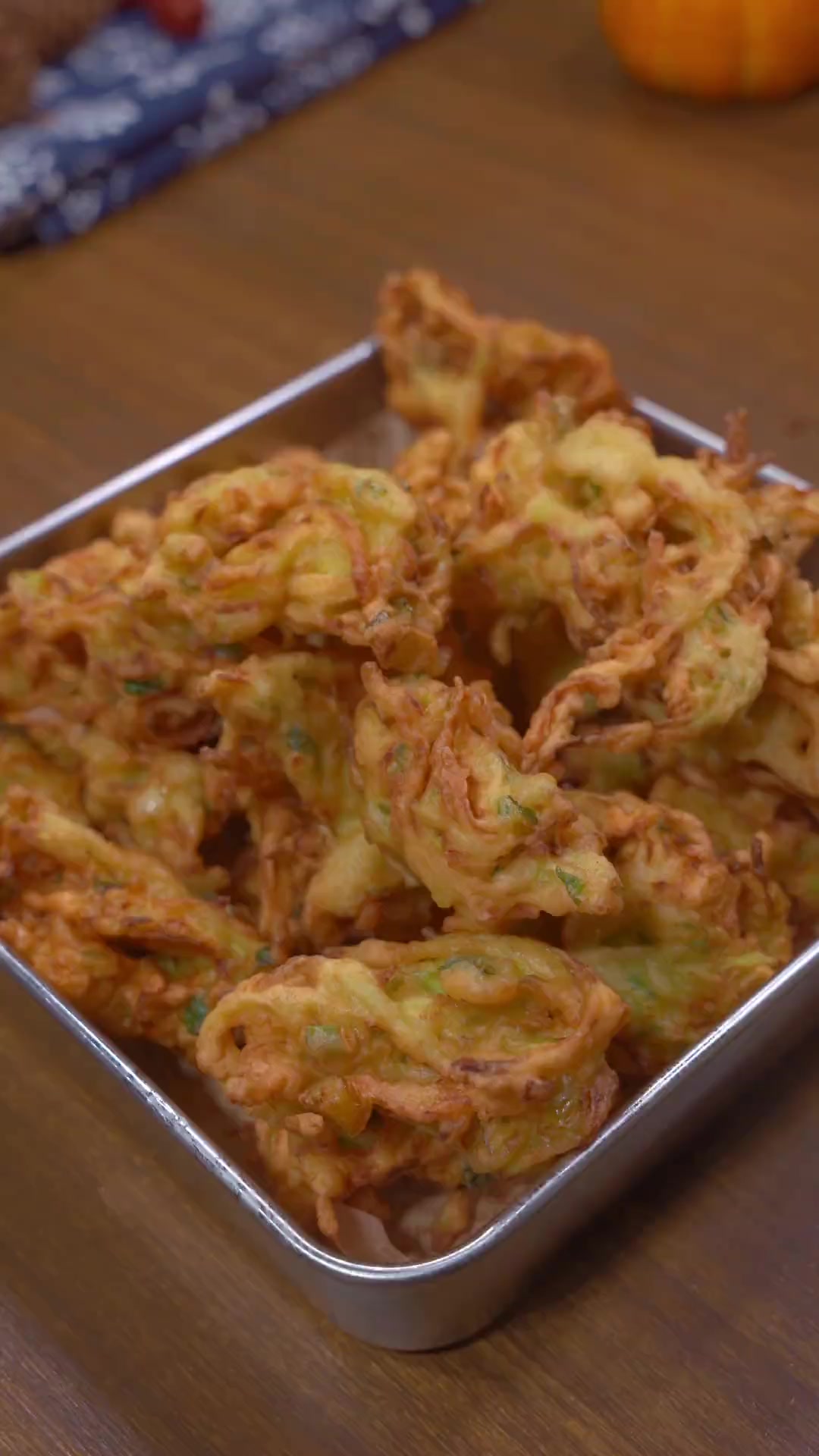 河南传统美食,"萝卜丝炸咸食"地道的老味道 美食 河南特色美食 炸咸食