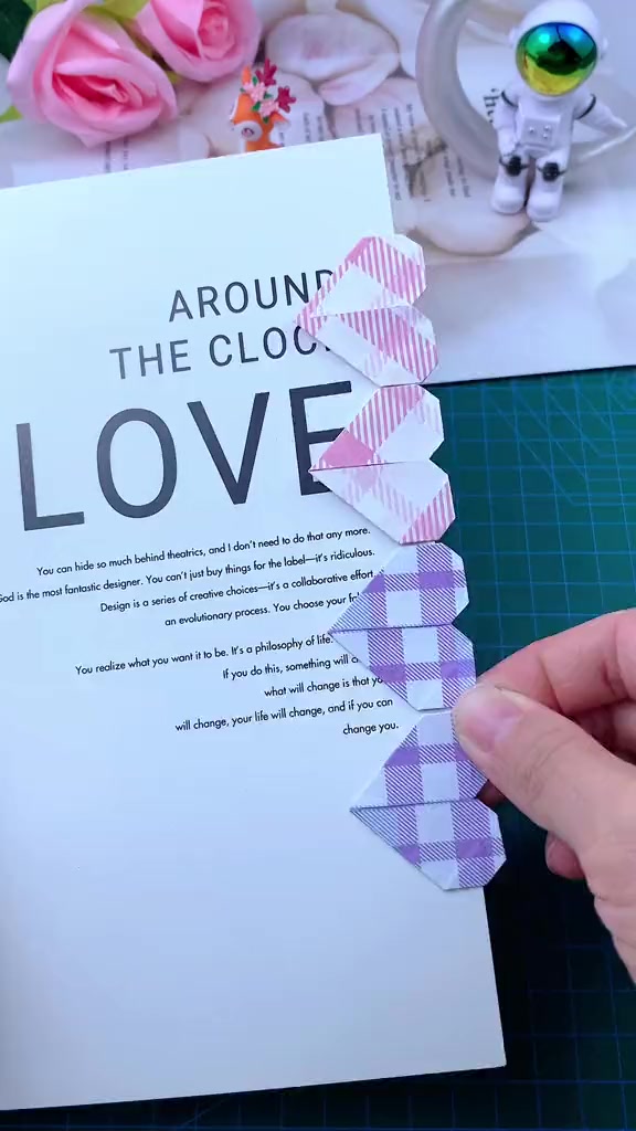 双爱心书签折纸,太简单啦!给闺蜜折一个.