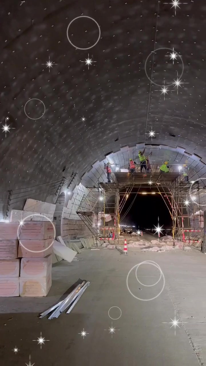 隧道酚醛保温板施工现场