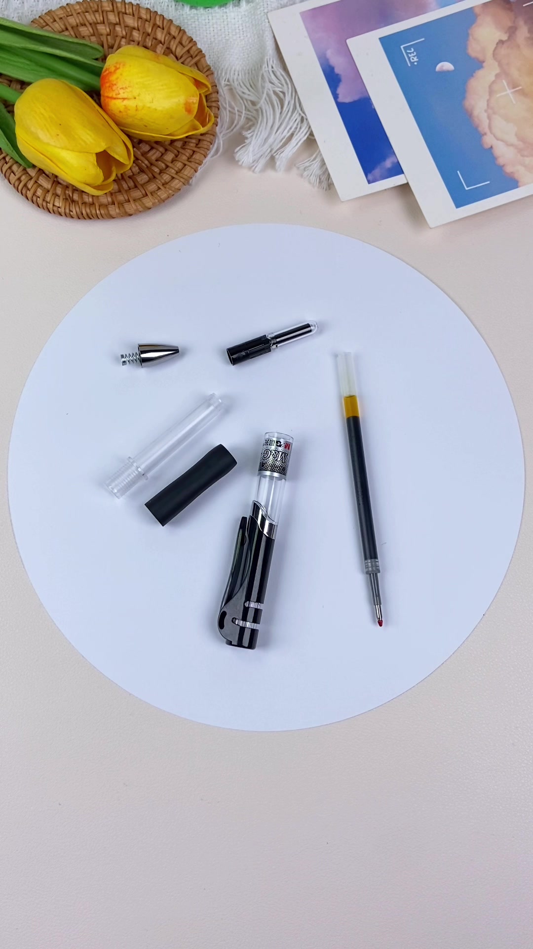 刚买的签字笔不要扔,教你做个好玩的发射器.手工diy「话题」