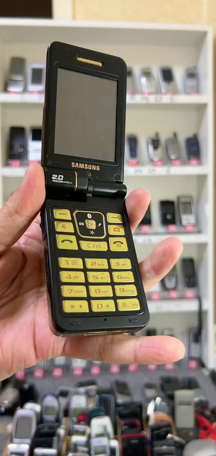 我推荐了摩托罗拉v8金属壳快来看看