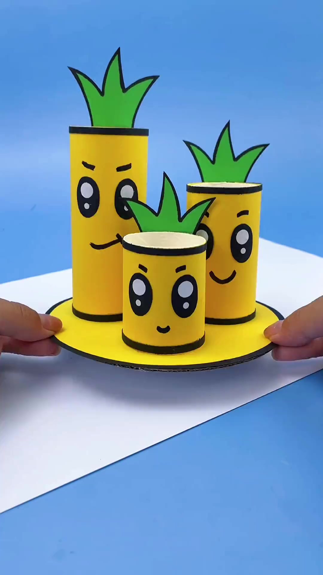 用完的废旧纸筒不要扔来做一个可爱的菠萝笔筒六一儿童节礼物手工亲子