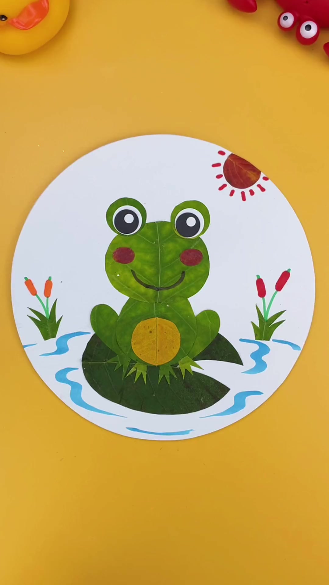 用树叶做可爱的小青蛙亲子手工树叶画树叶贴画幼儿园手工创意美术萌知
