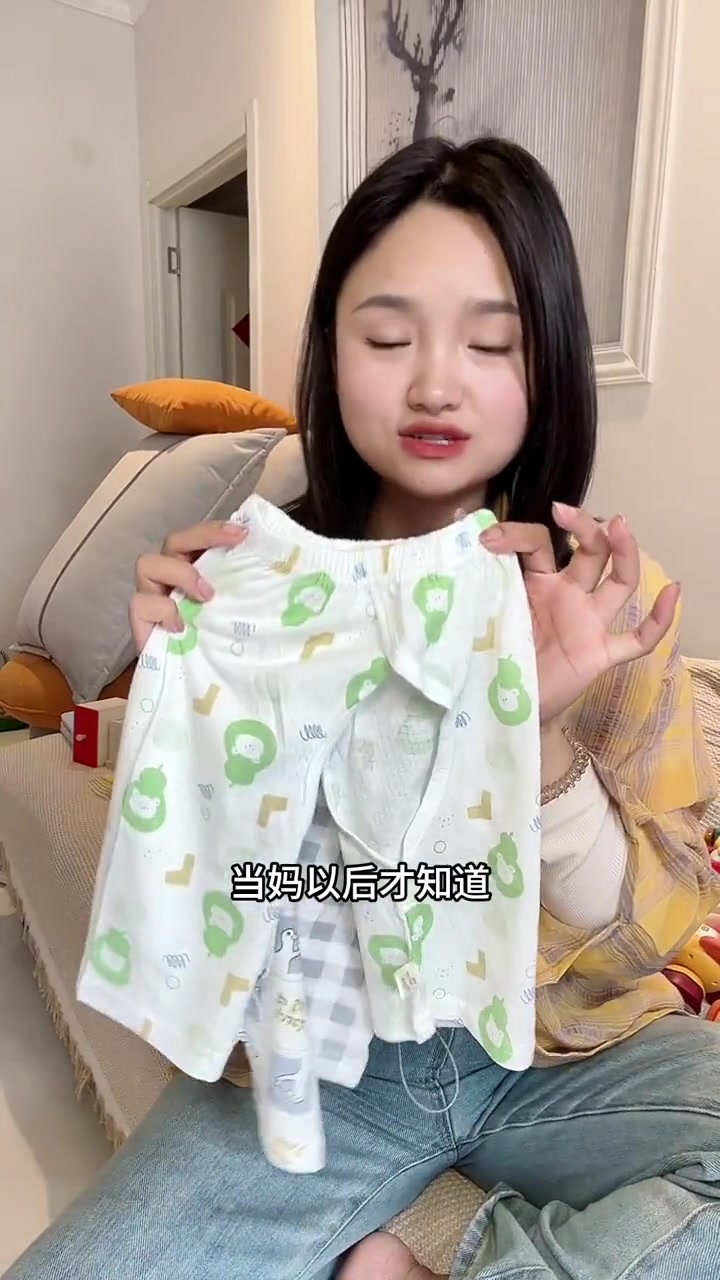 天热给娃穿透气的训练裤真凉快,戒纸尿裤神器!开裆裤