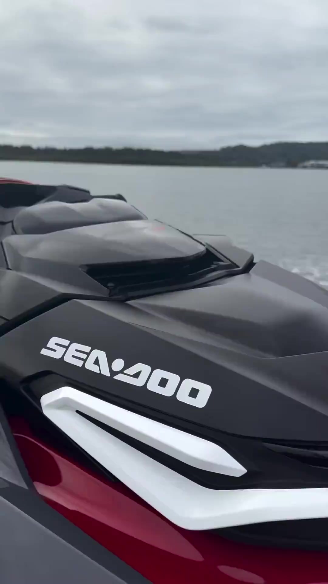 款也需要改装庞巴迪摩托艇改装