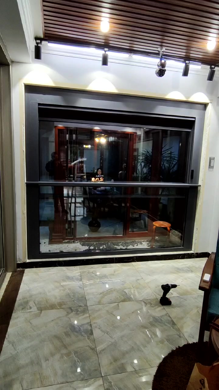 阳台这样的新型落地式提升窗 你见过么?