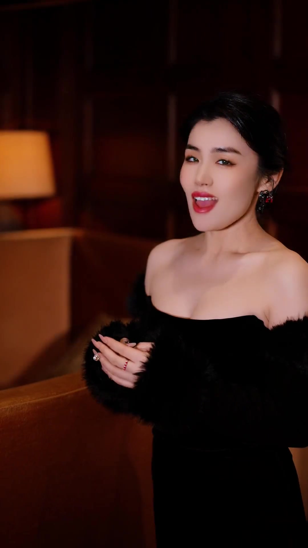 美丽的阿瓦古丽