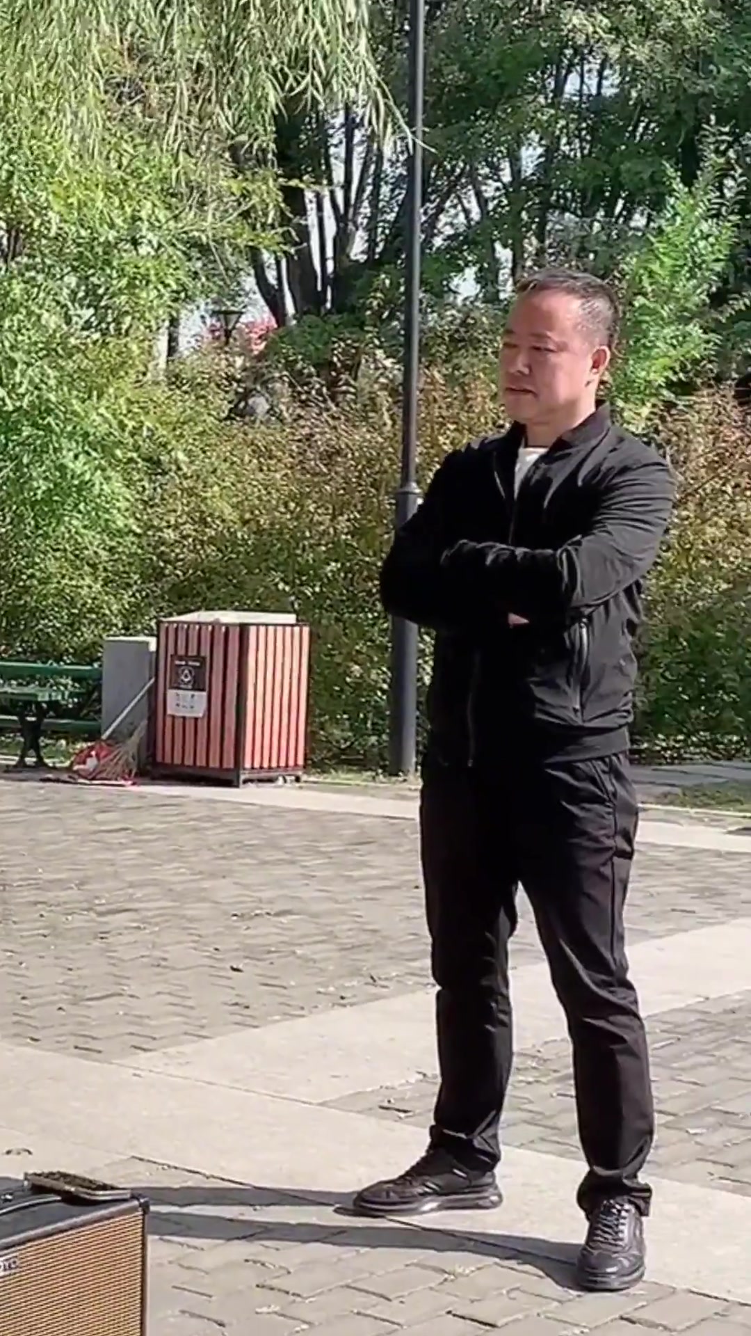 春天花开是时候盘大爷了,这个是大哥还是大爷呢