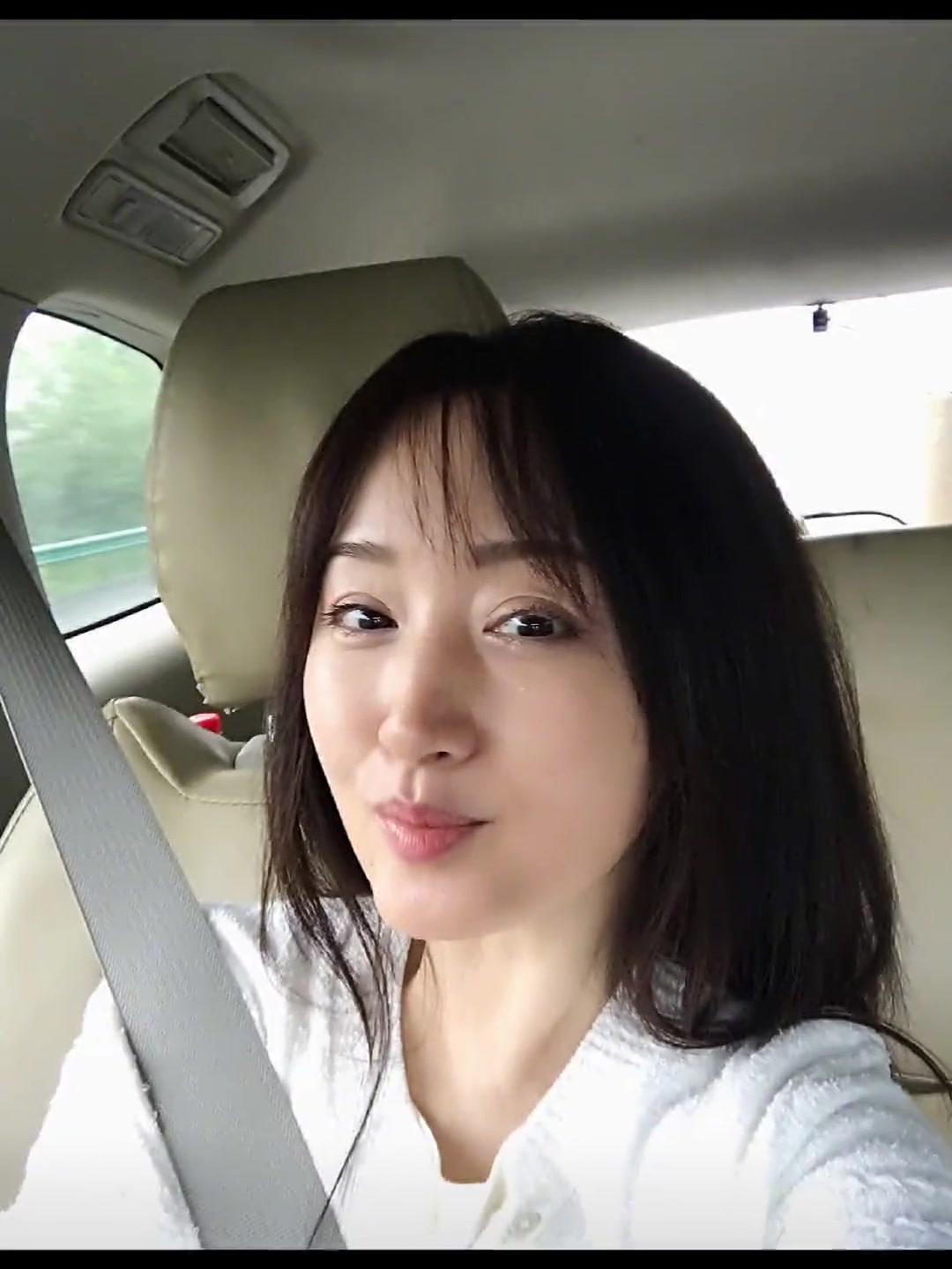 杨钰莹1971年5月11日出生于江西省南昌市新建区石岗镇