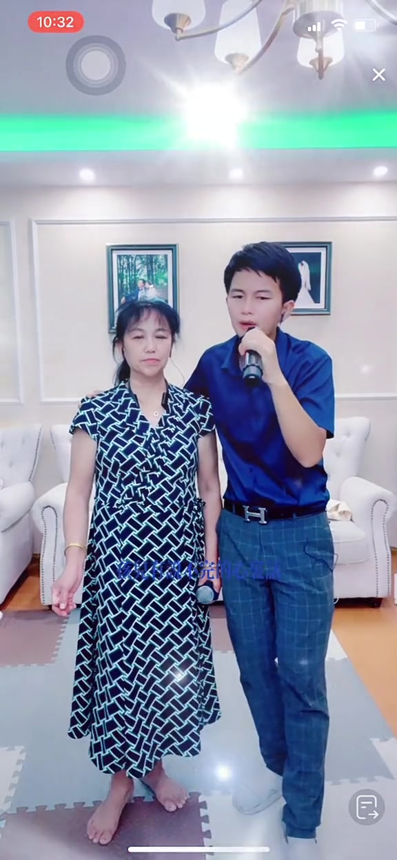 情歌小涛深情演唱《阿爸阿妈》