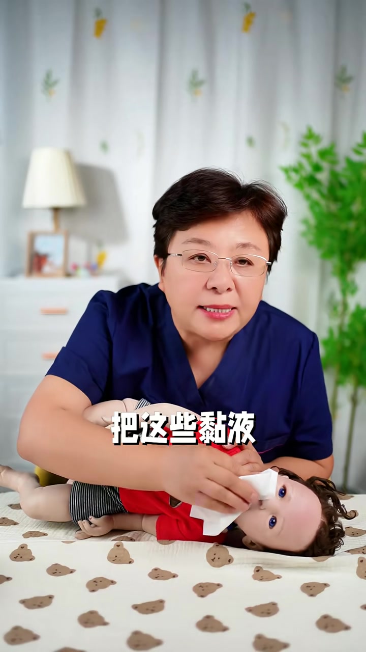 宝宝吐奶 正确处理方法