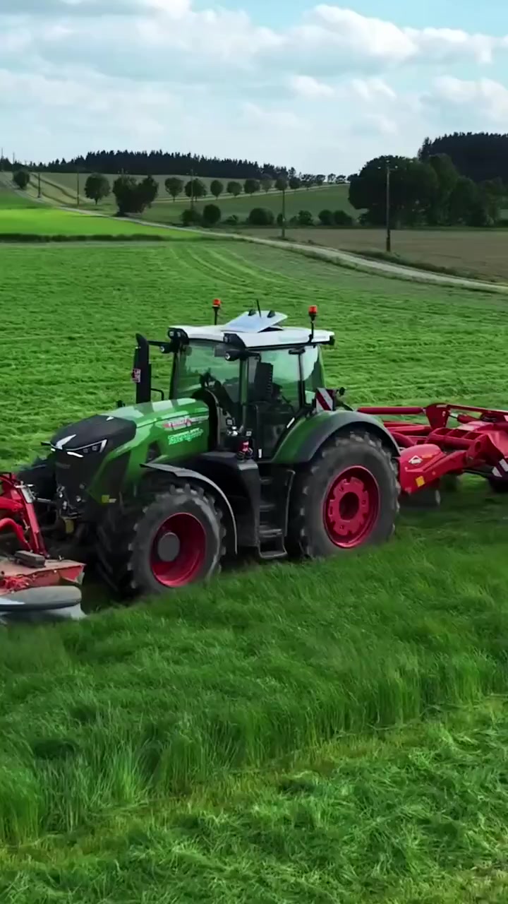 大鹏展翅,库恩重型割草机