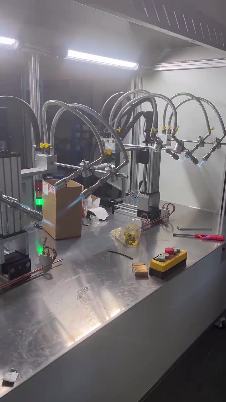 大二工位火焰自动钎焊机