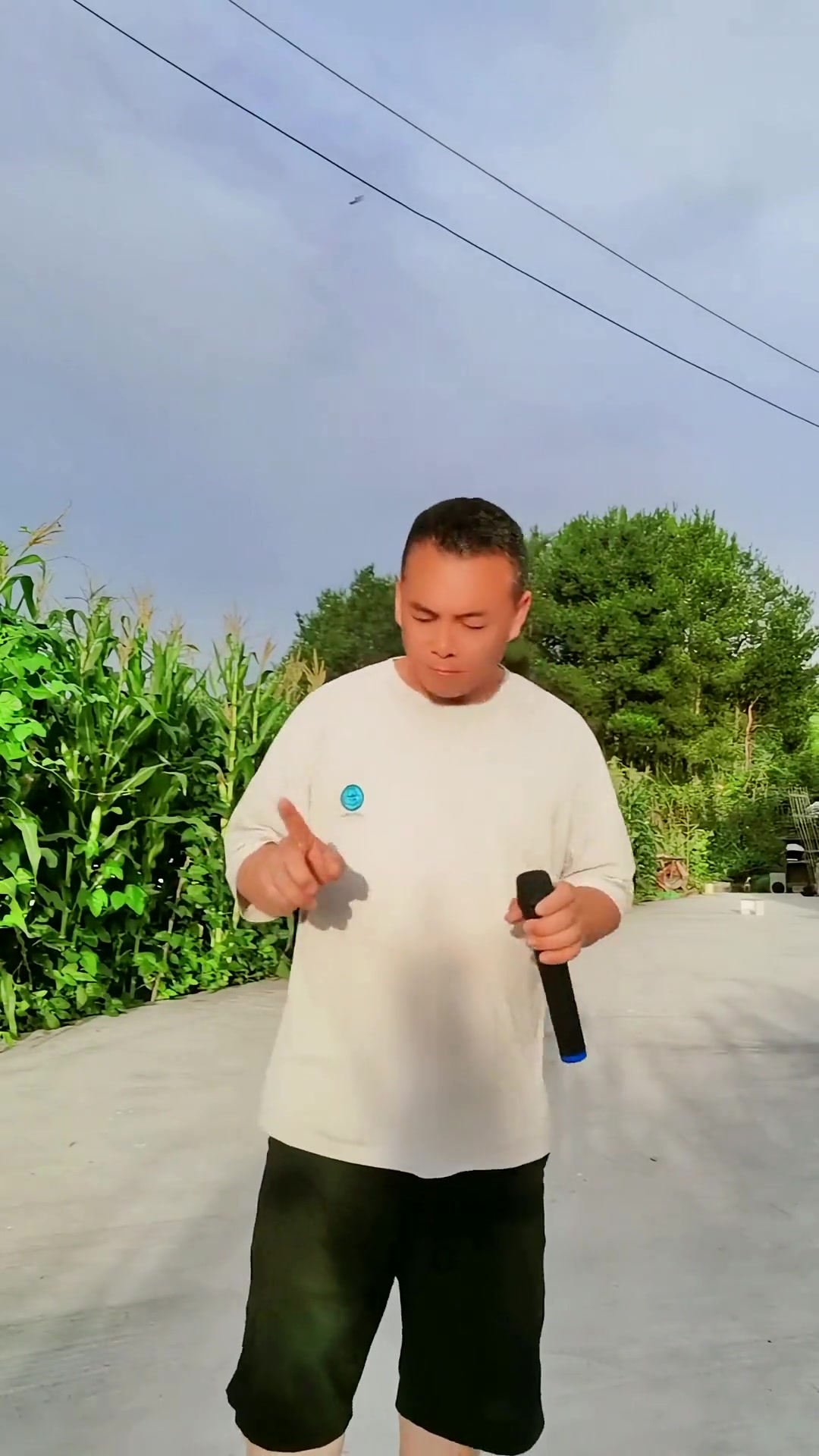 社会很单纯复杂的是人