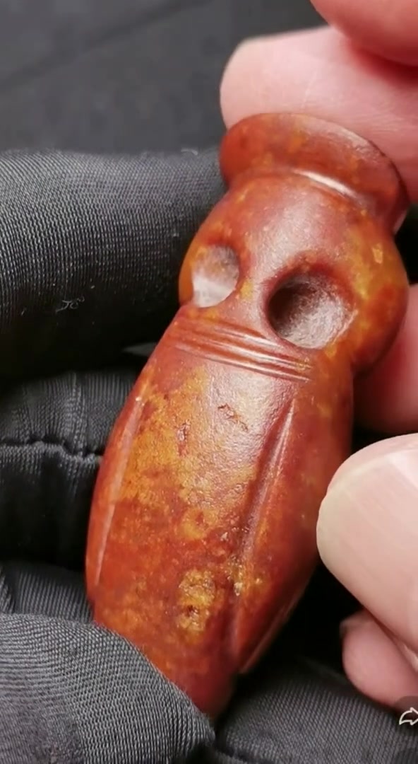 玉鸮,俗称猫头鹰,古人崇拜,以玉鸮用于祭祀.红山文化 玉鸮 高古玉