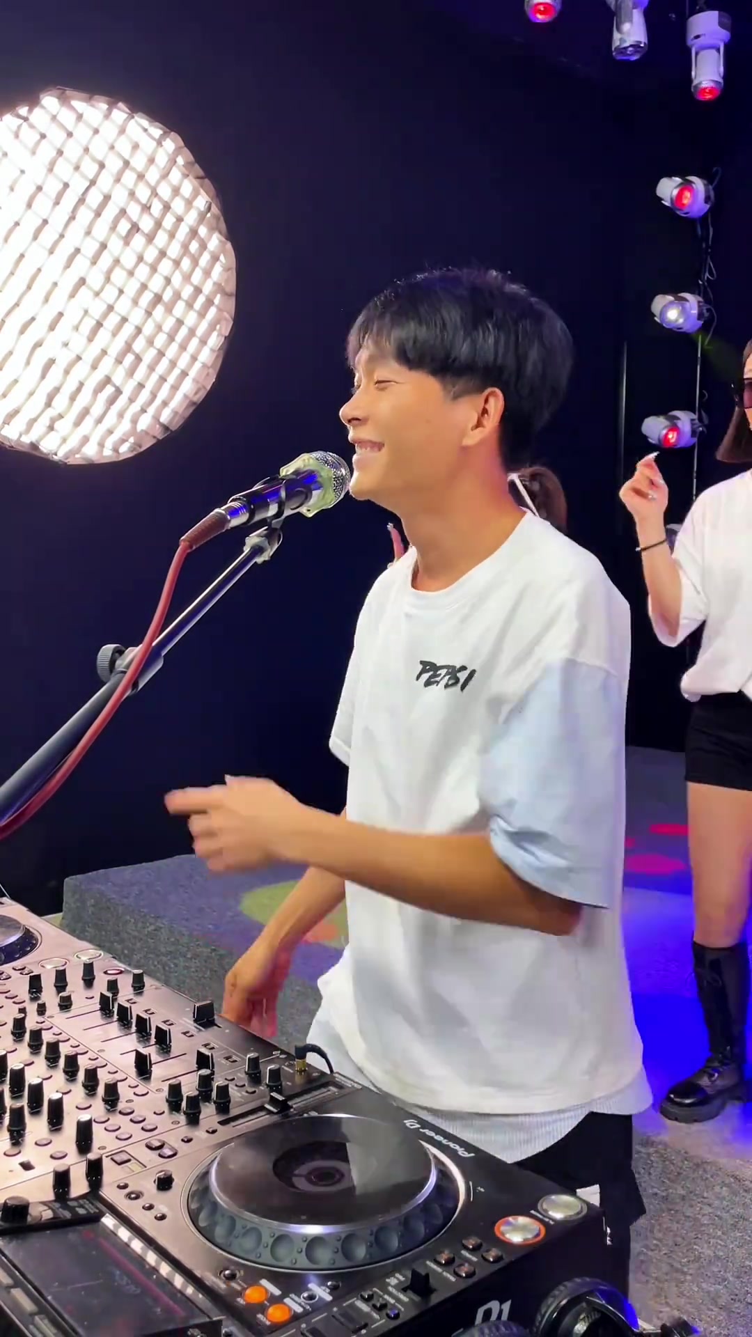 《日不落》英文版dj