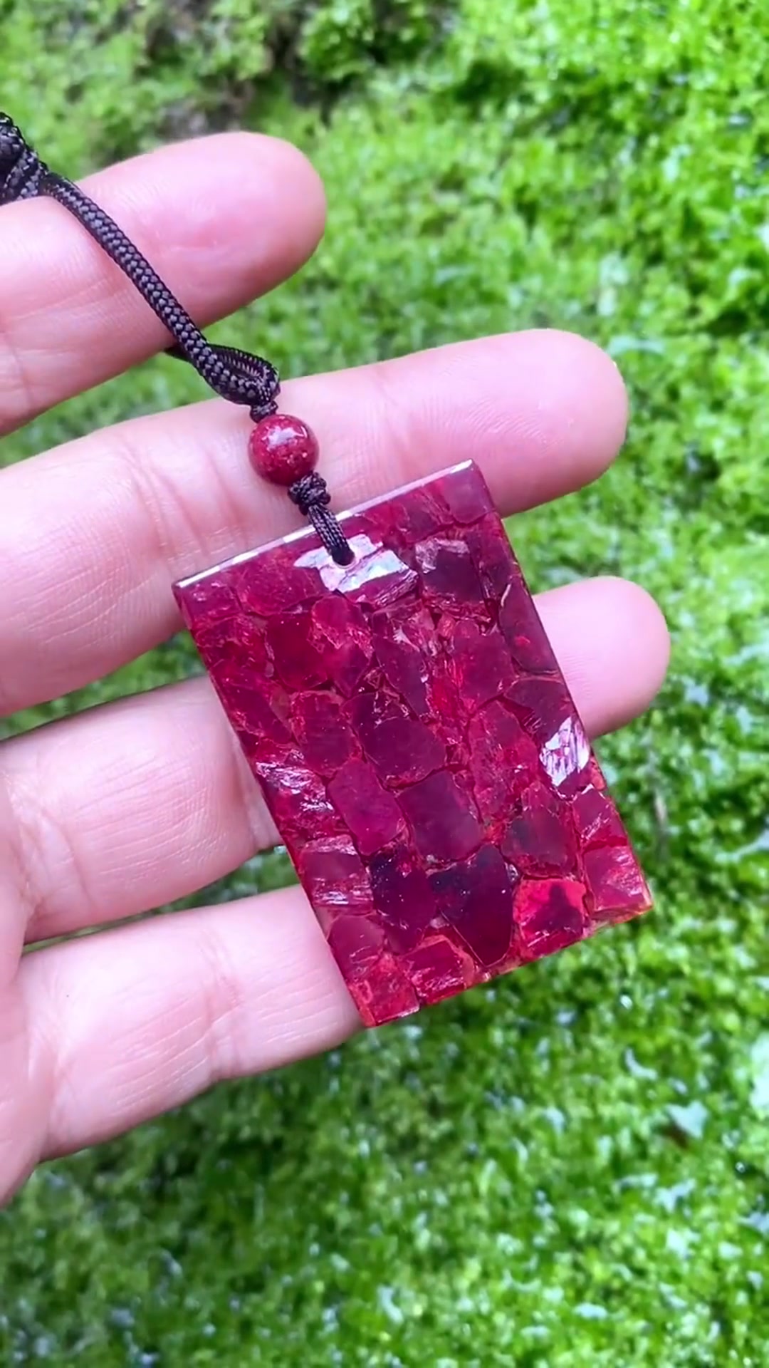 高货朱砂无事牌,满是火彩晶体砂