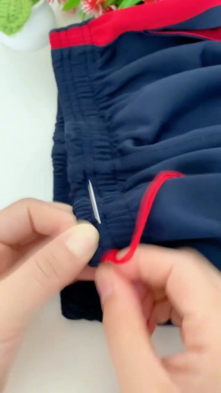 校服松紧裤腰大改小,轻松拥有合身腰围