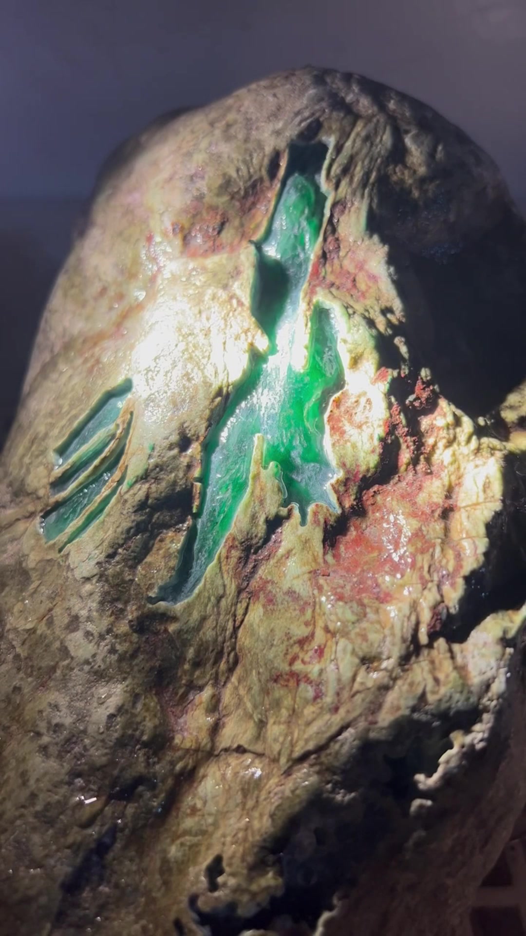 冰阳绿翡翠原石,缅甸天然的才够味!