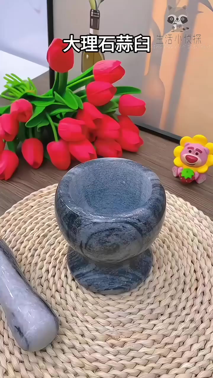 大理石蒜臼 还是感觉这种传统的捣蒜石就好用,采用了天然的大理
