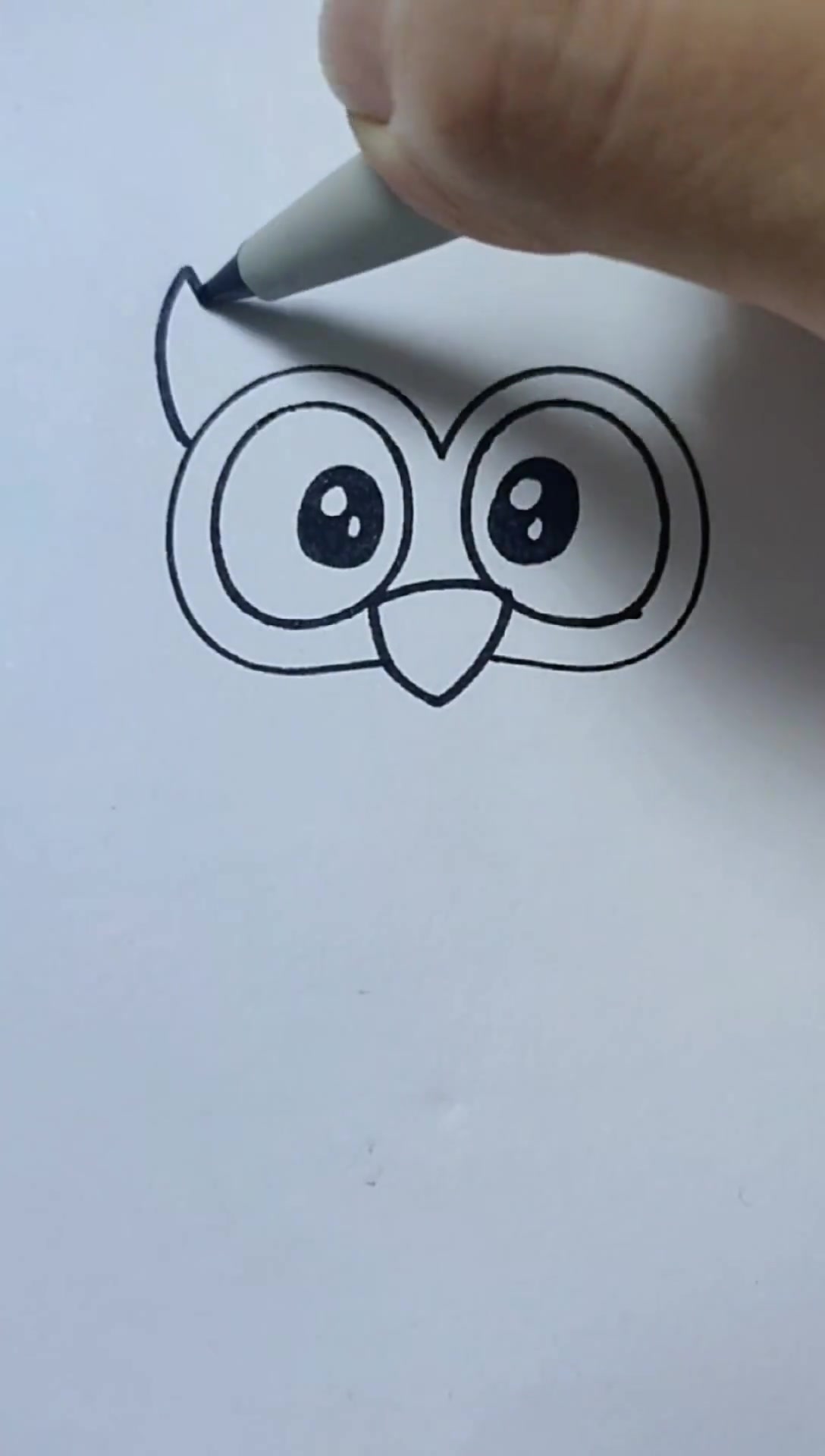 小剪刀画猫头鹰,亲子简笔画教程