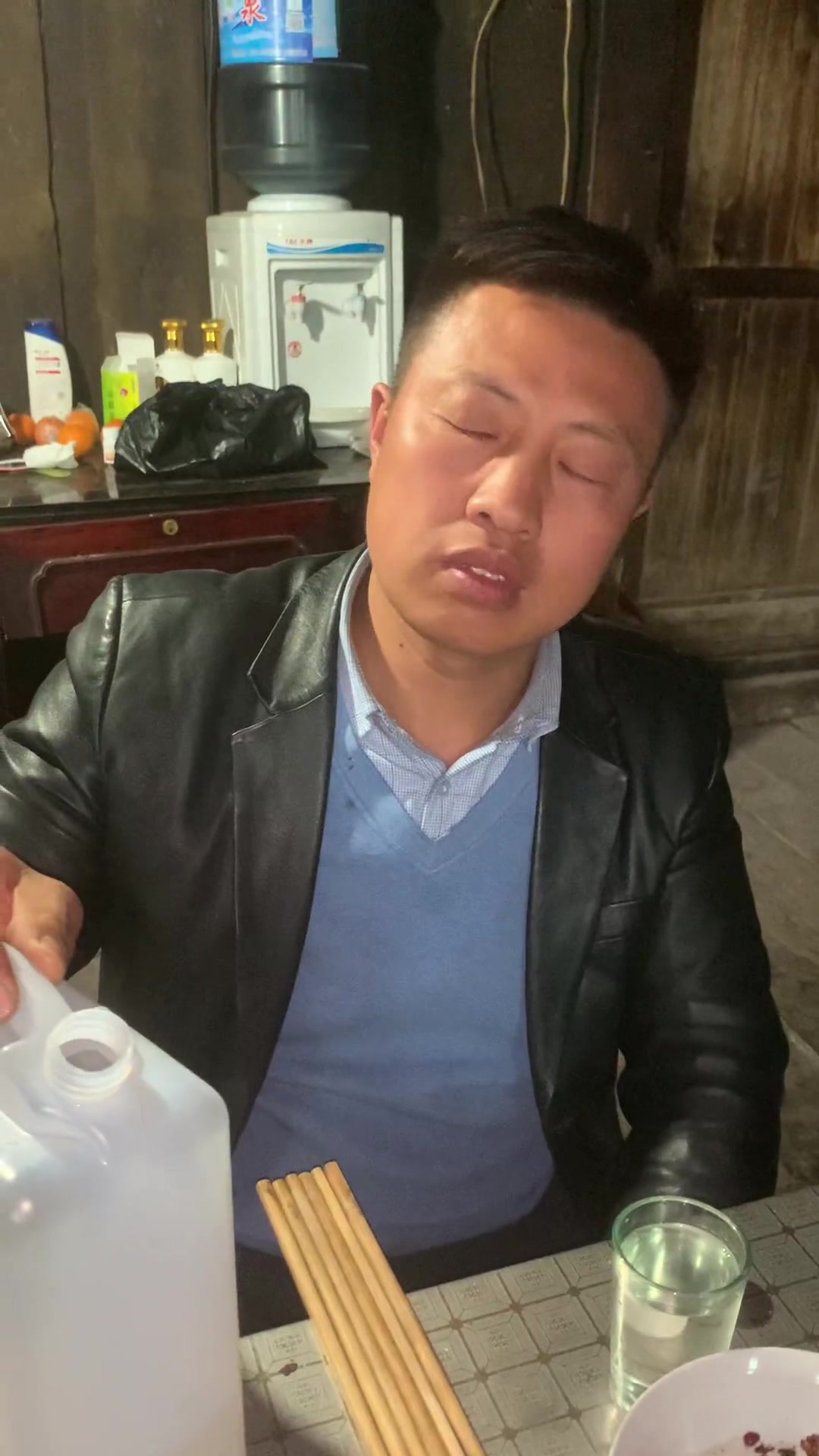 这个舅子老表硬是要把我整z了,我还怎么生米煮成熟饭嘛