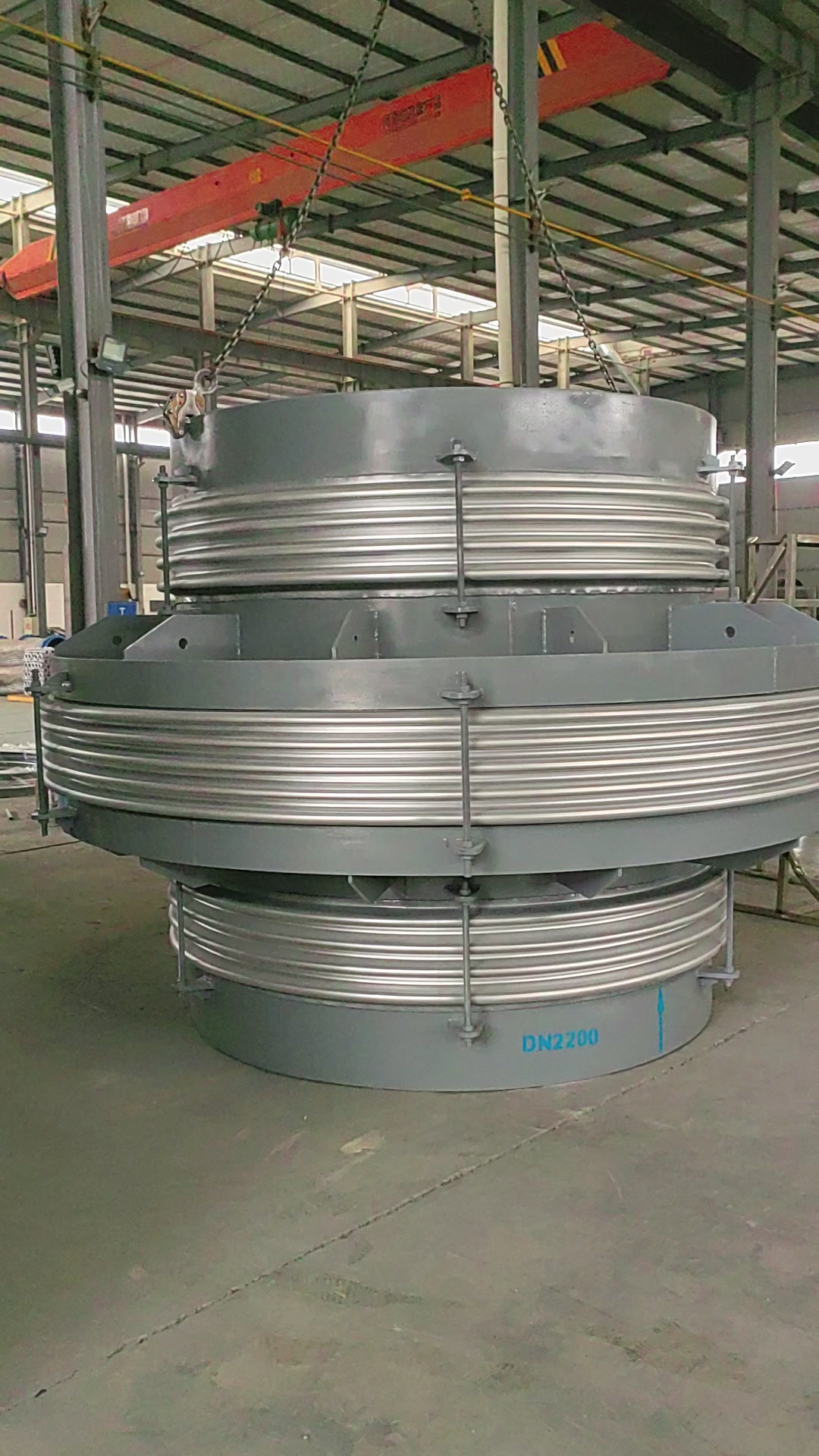 直管式压力平衡型波纹补偿器的特性