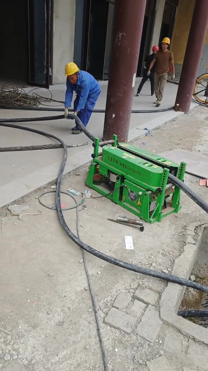 长云科技电缆输送机900加强桥架敷设机 电力放缆牵引机线缆