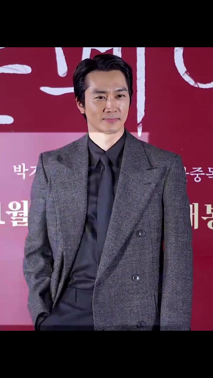 五十岁的宋承宪长这样,不知道刘亦菲后悔没有