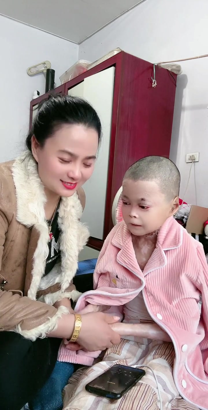 蝴蝶宝贝一首歌唱出啦妈妈14年的辛酸苦辣