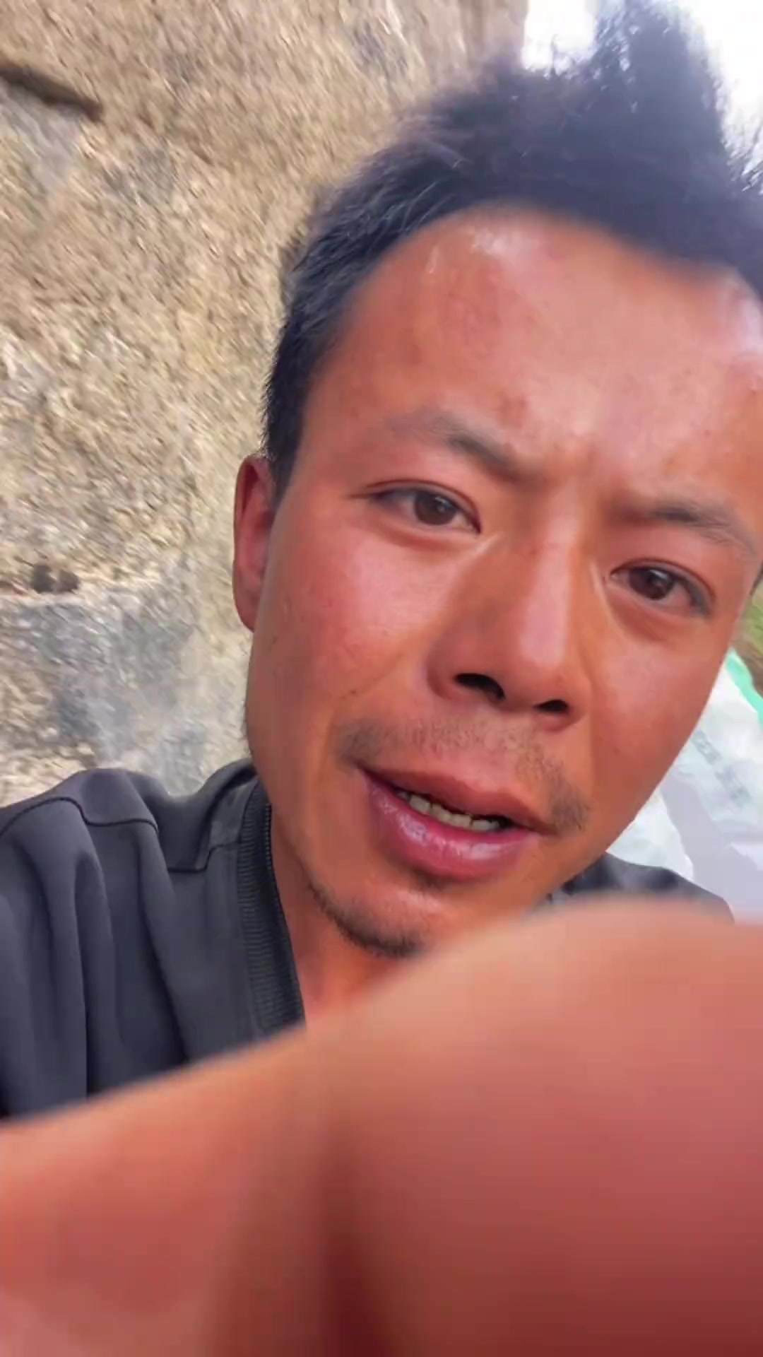 我是一个97年的小伙子在甘肃省武威市天祝县放羊