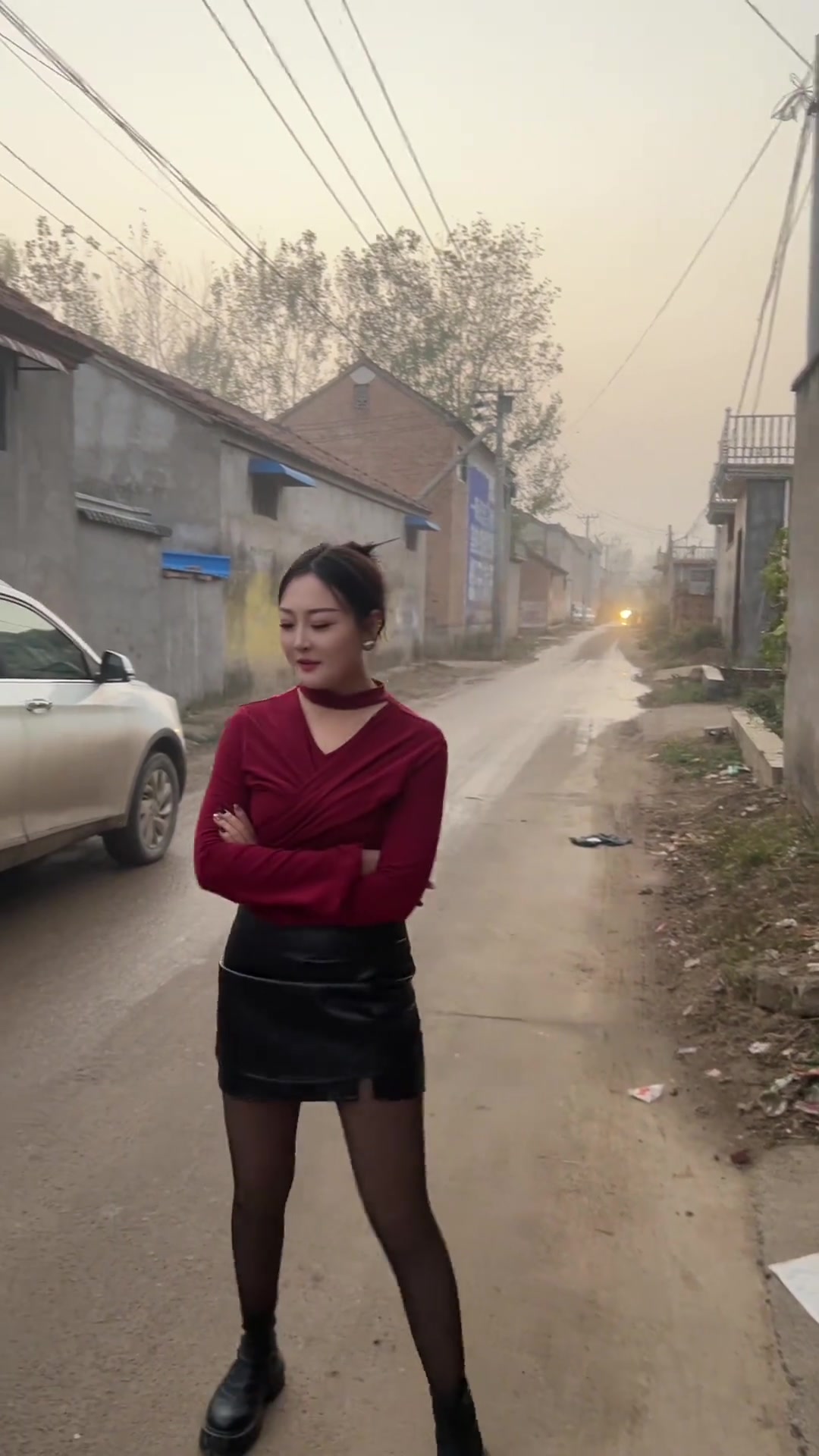 音乐一响年味不就来了老表们该回来了河南女孩农村生活